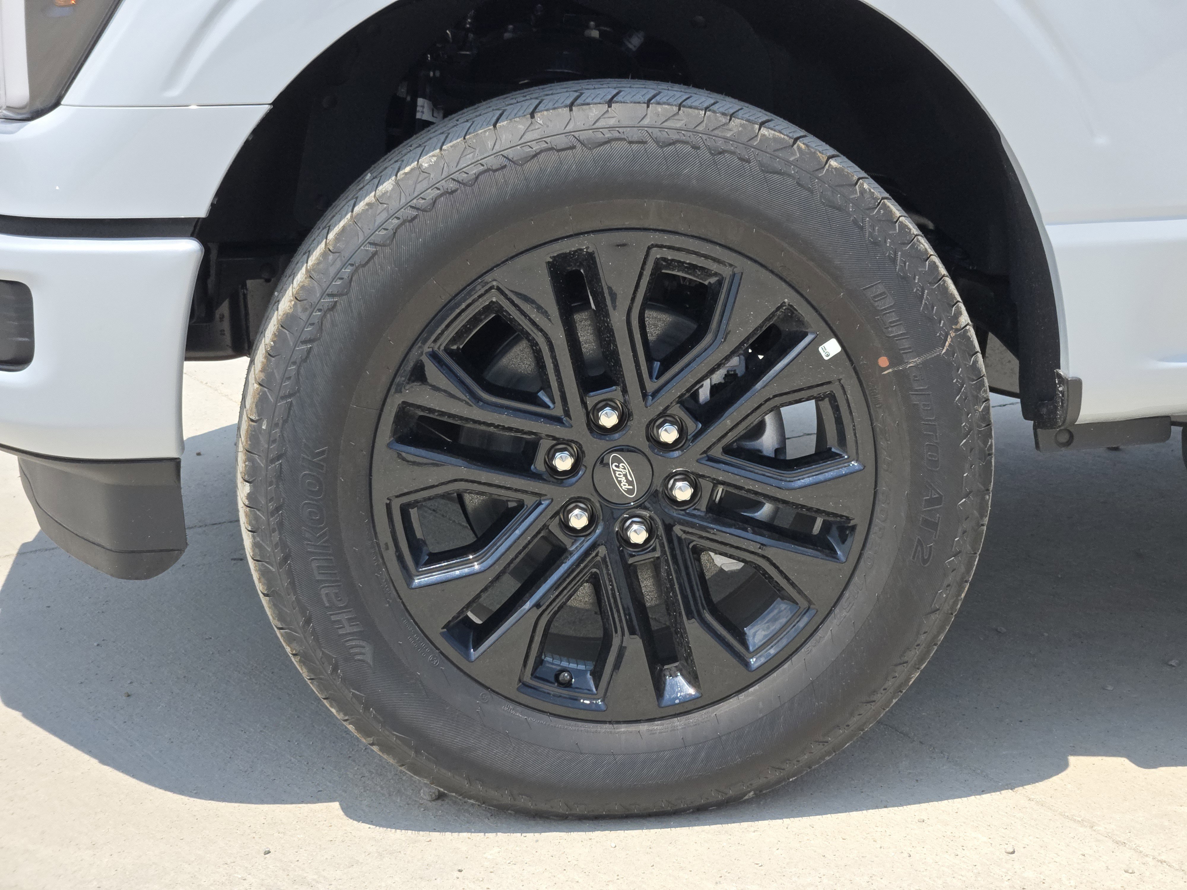 2025 Ford F-150 Lariat photo 7