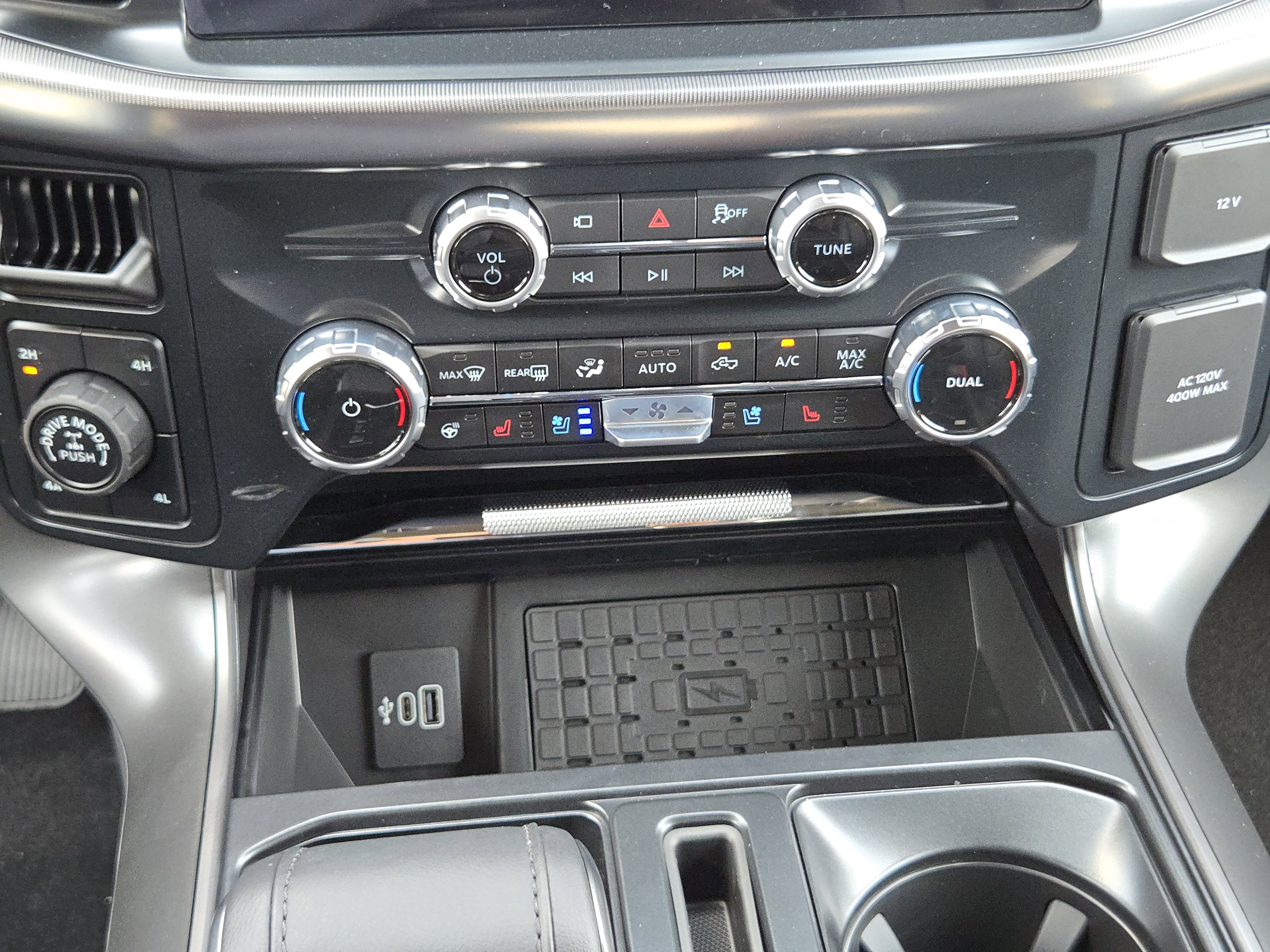 2025 Ford F-150 Lariat photo 13