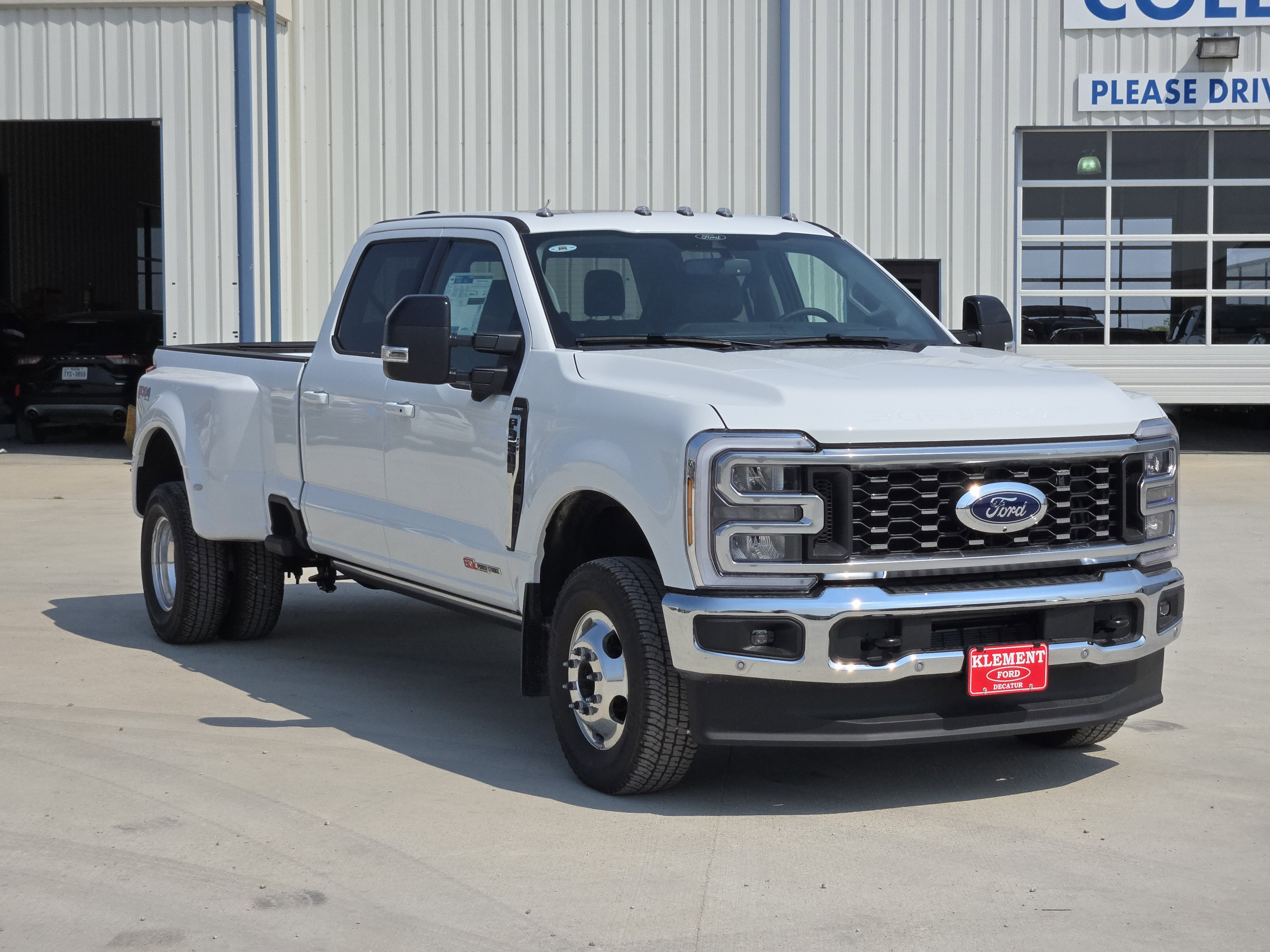 2025 Ford F-350 Lariat photo 22