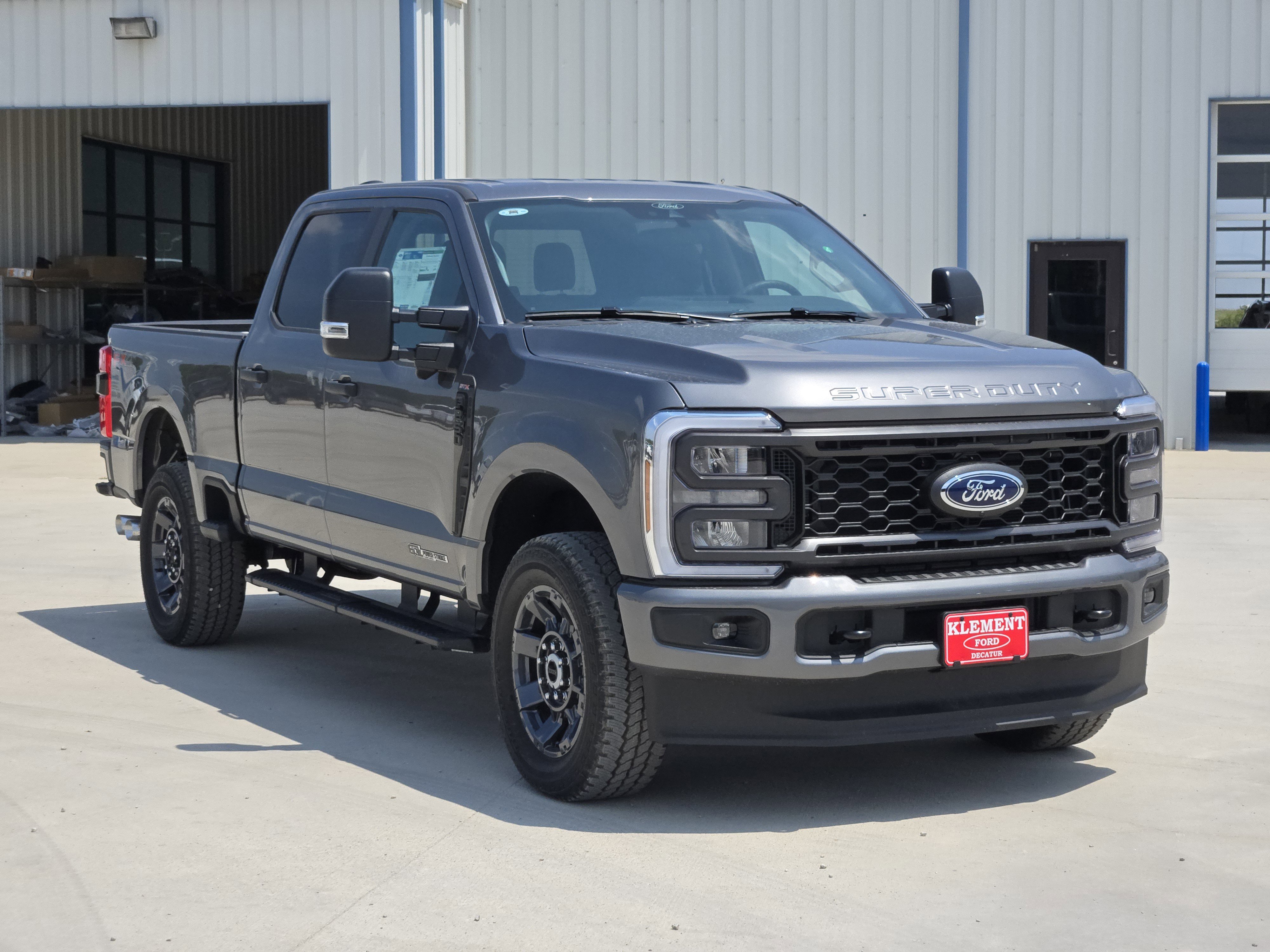 2025 Ford F-250 XL photo 2