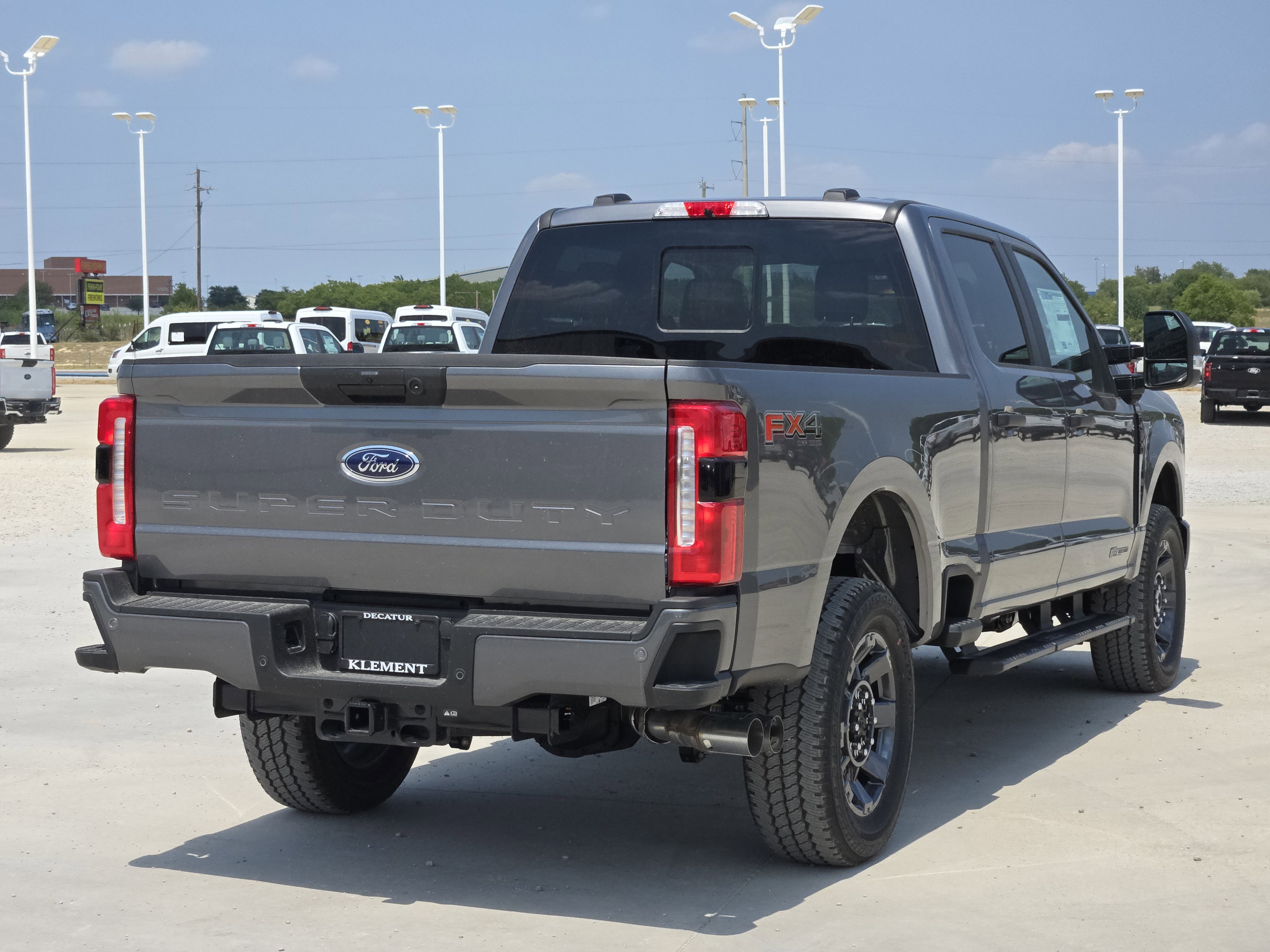 2025 Ford F-250 XL photo 4