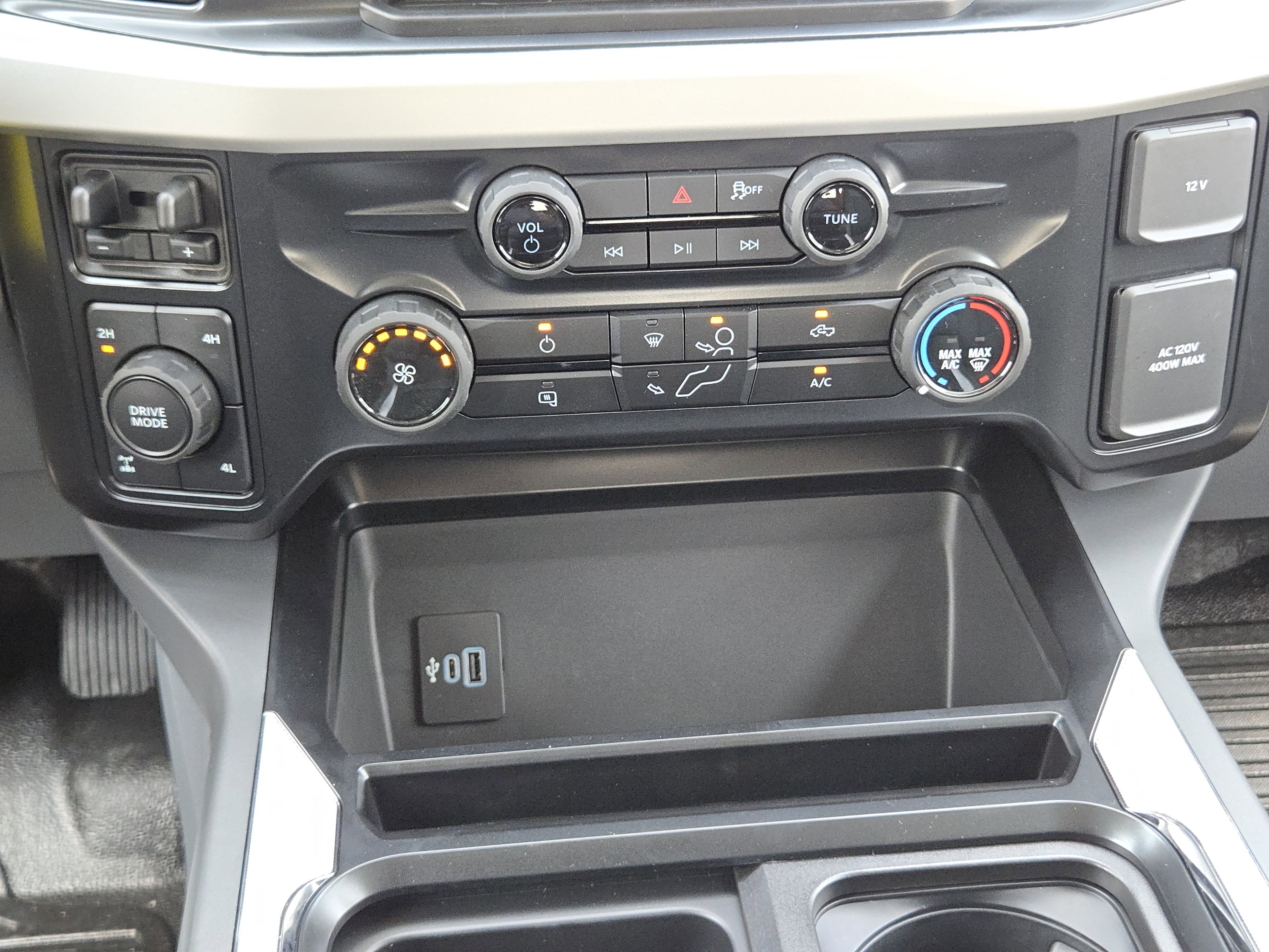 2025 Ford F-250 XLT photo 10