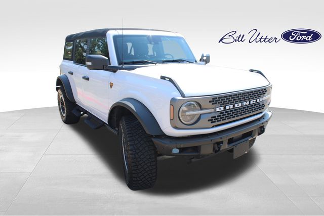 2023 Ford Bronco Badlands photo 3