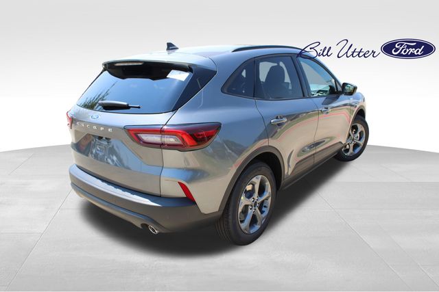 2025 Ford Escape ST-Line photo 3