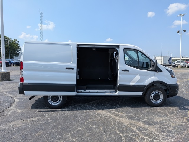 2025 Ford Transit photo 21