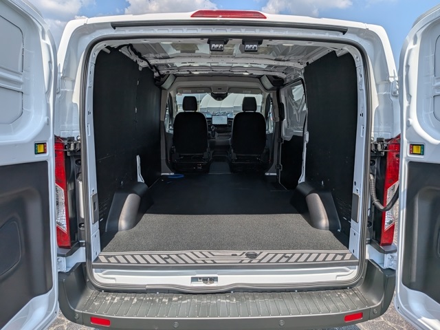 2025 Ford Transit photo 29
