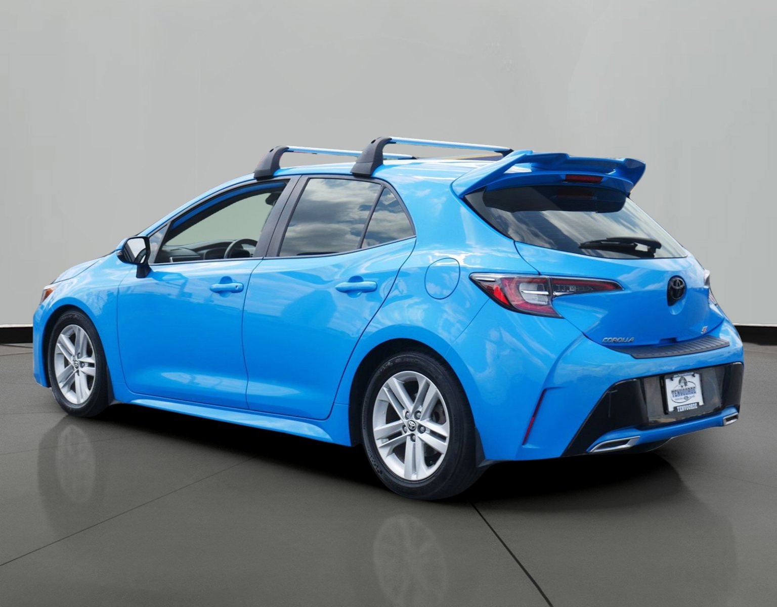 Used 2020 Toyota Corolla Hatchback SE with VIN JTND4RBE1L3094004 for sale in St. Cloud, Minnesota