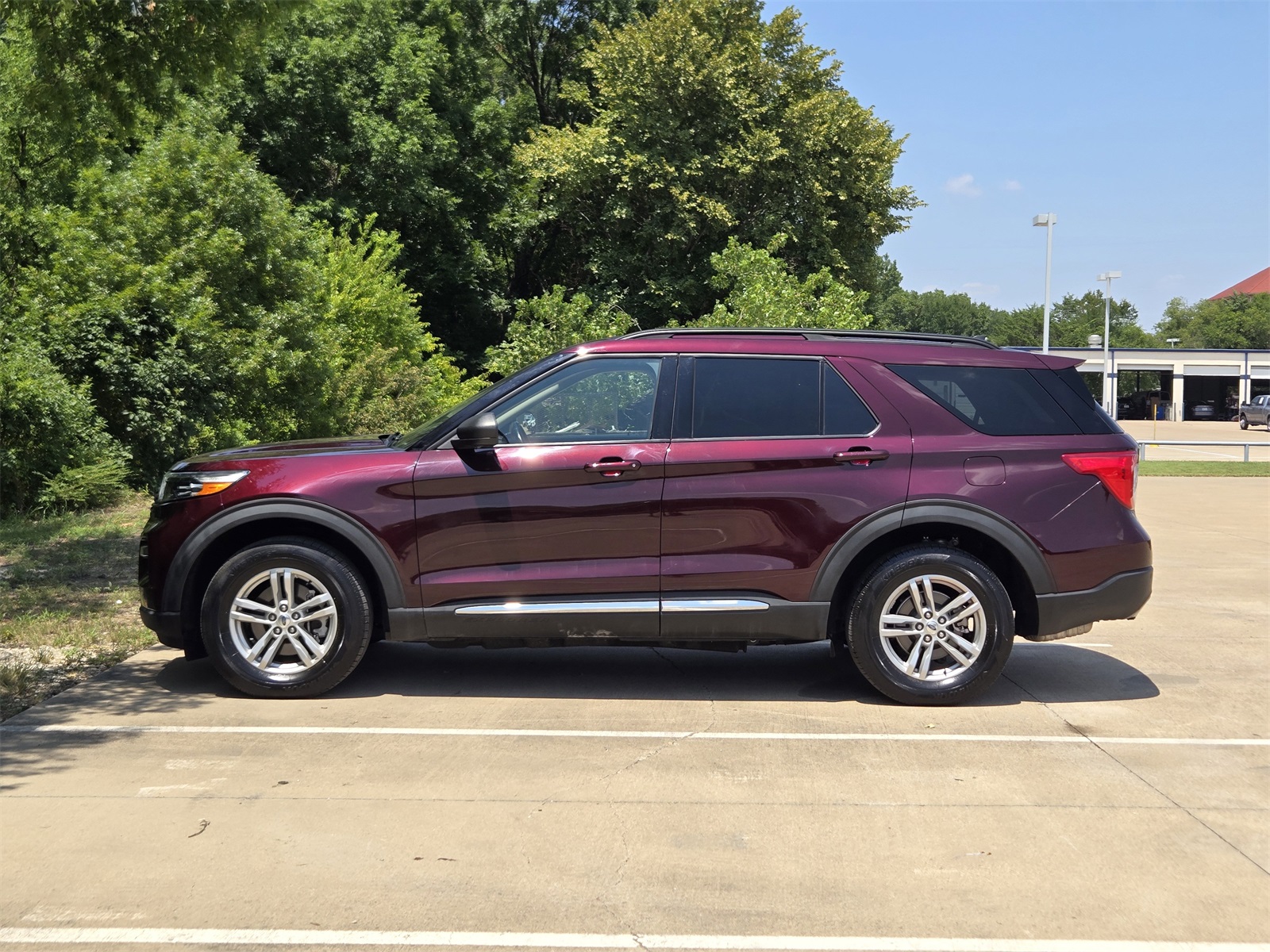 2022 Ford Explorer XLT photo 4