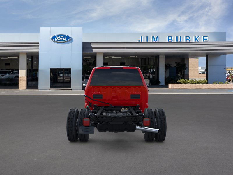2025 Ford F-550 XLT photo 4