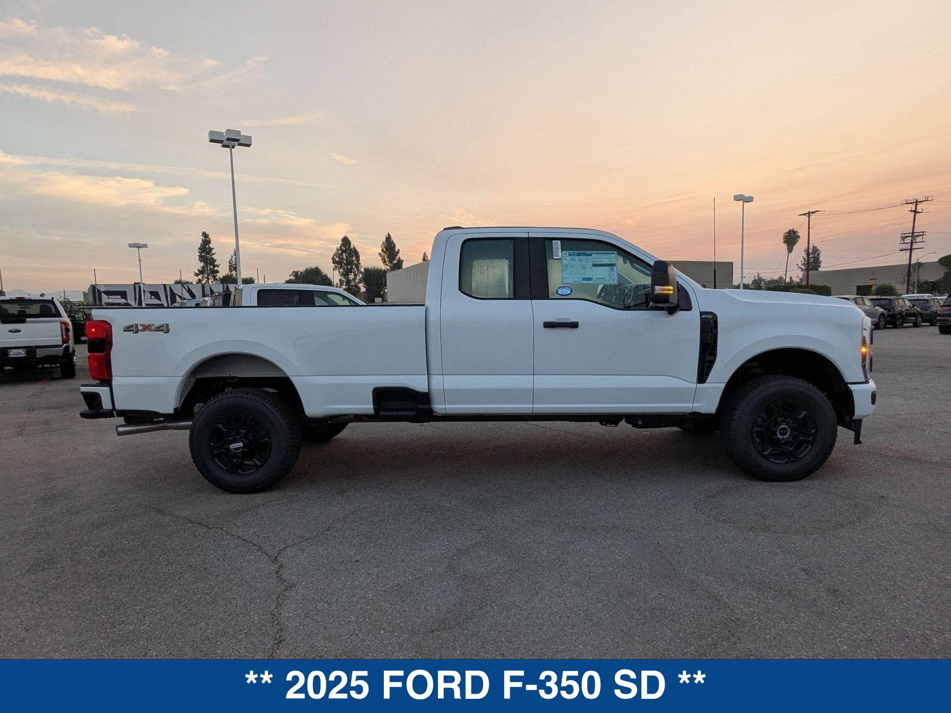 2025 Ford F-350 XL photo 9