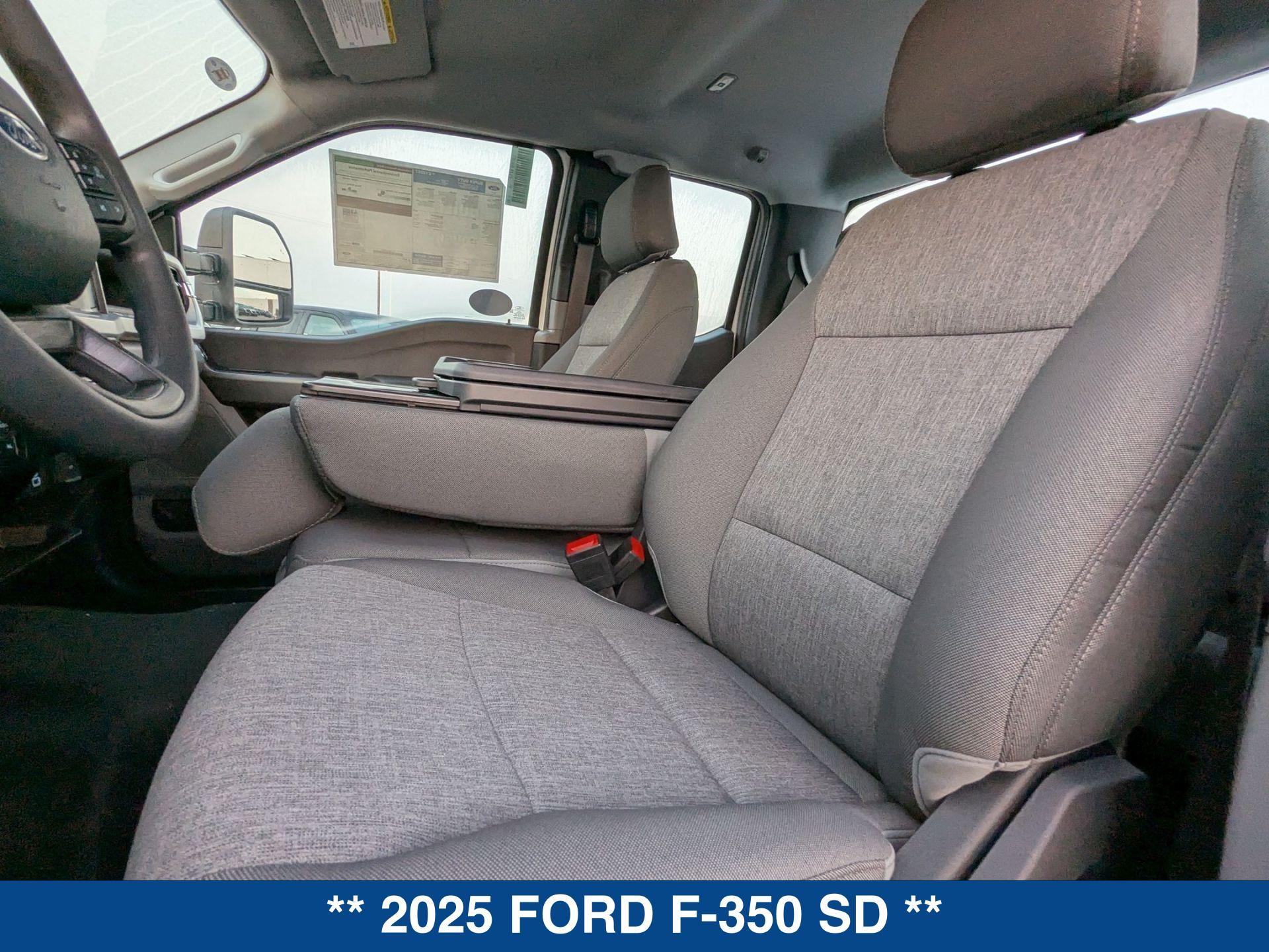 2025 Ford F-350 XL photo 14