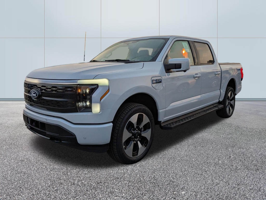2025 Ford F-150 Lightning Platinum