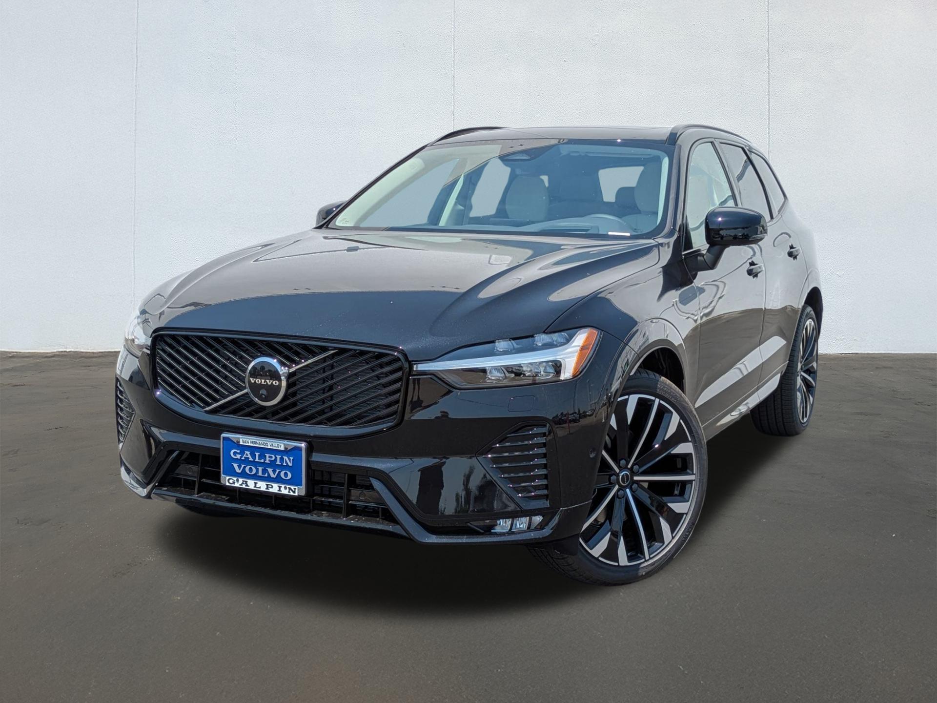 2026 Volvo XC60 B5 photo 4