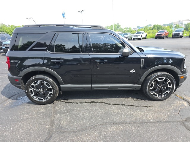 2021 Ford Bronco Sport Outer Banks photo 9