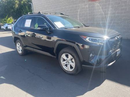 2021 Toyota RAV4 Hybrid XLE