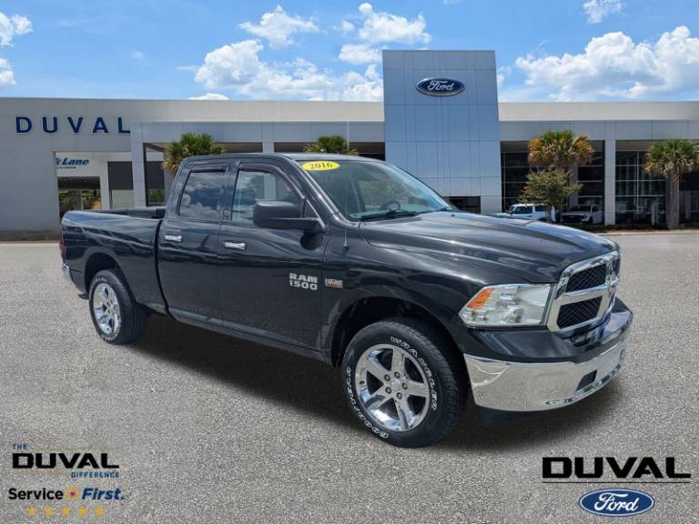 2016 RAM 1500 SLT