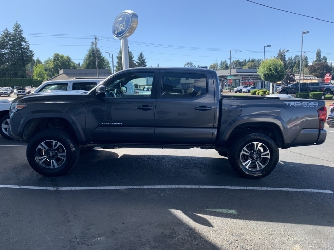 2019 Toyota Tacoma SR5