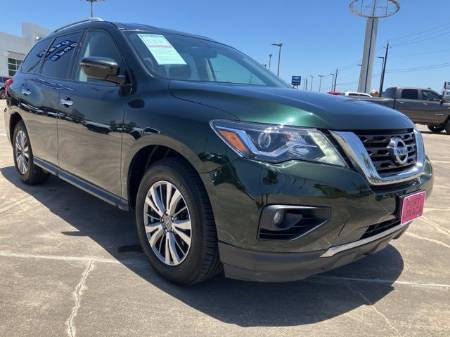 2018 Nissan Pathfinder SV
