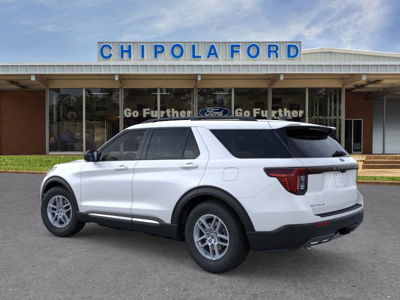 2025 Ford Explorer photo 4