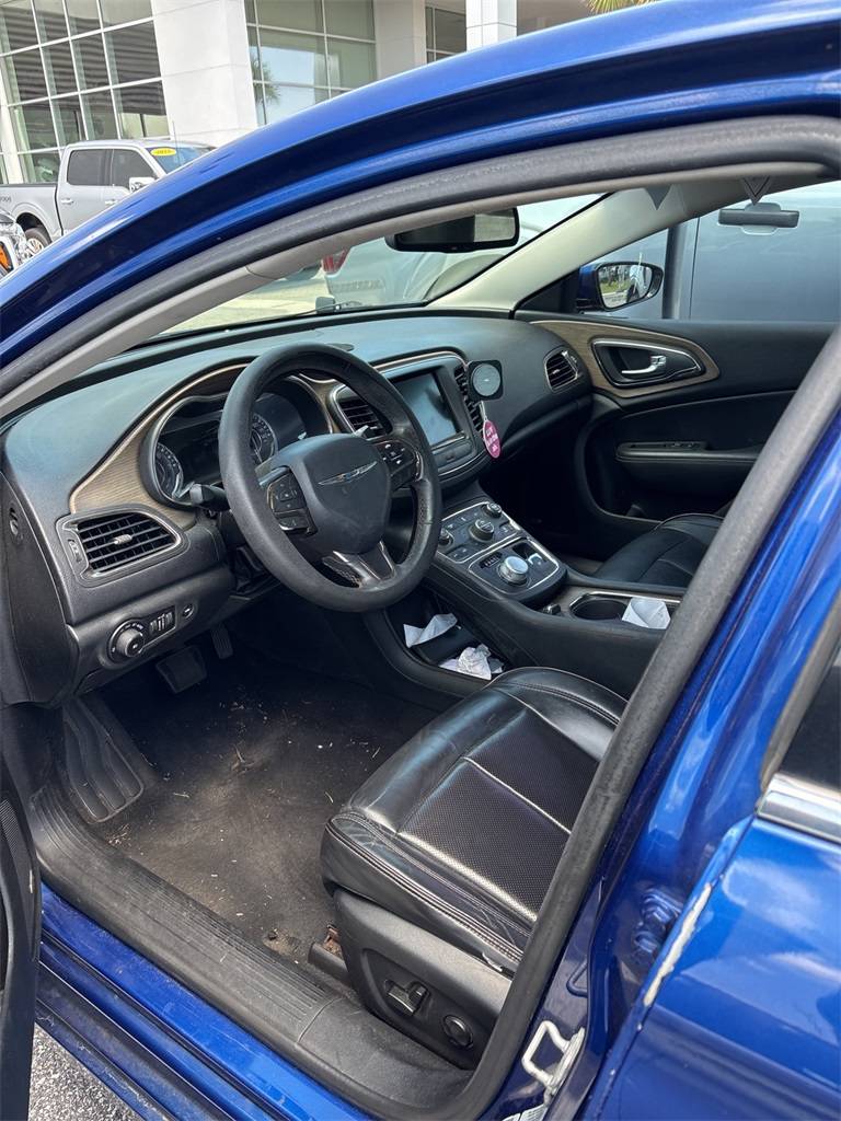 2015 Chrysler 200 C
