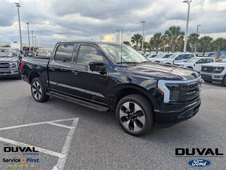 2025 Ford F-150 Lightning Platinum