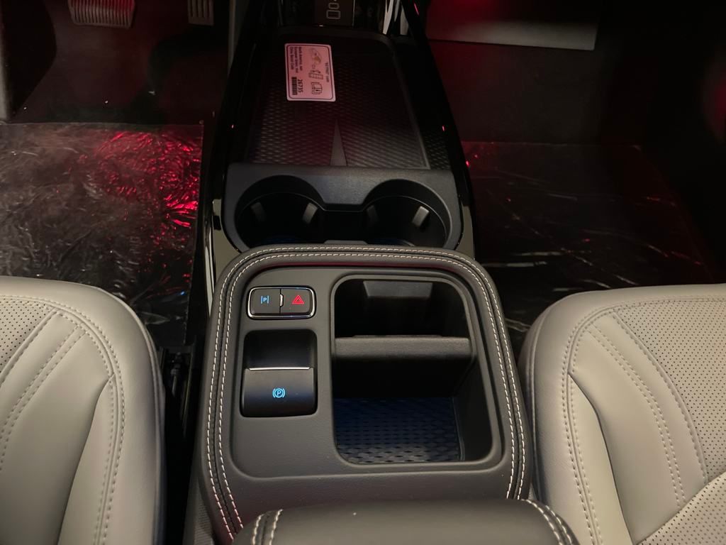 2025 Ford Mustang Mach-E Premium photo 11