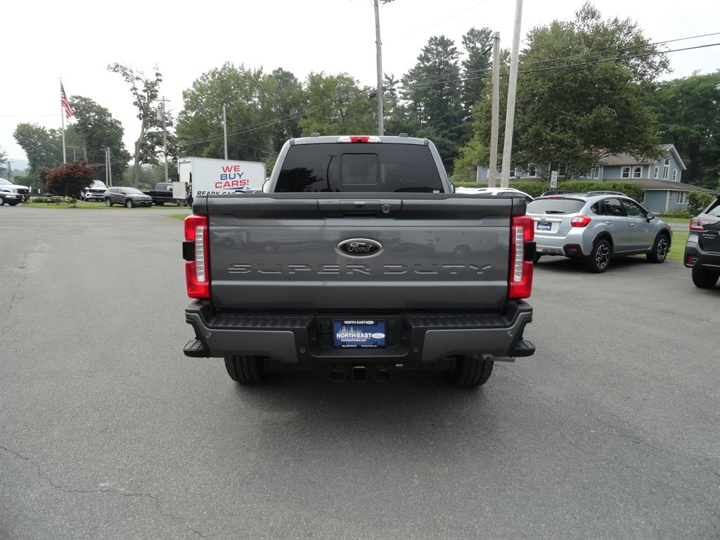 2025 Ford F-250 photo 6