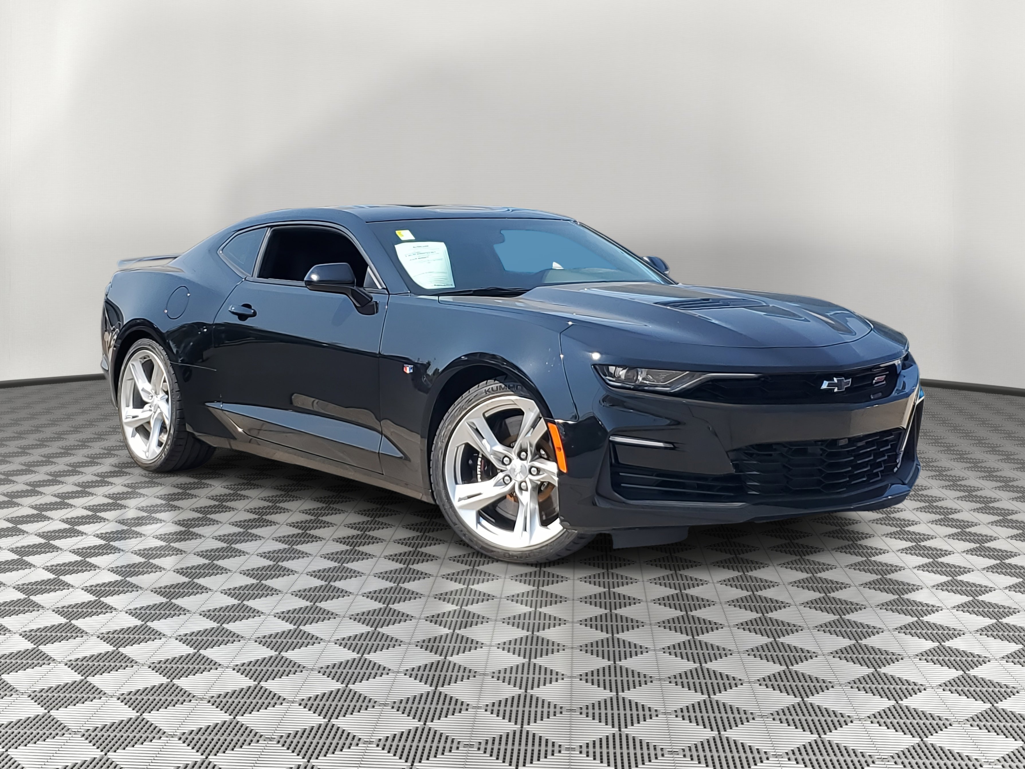 2024 Chevrolet Camaro 1SS photo 2