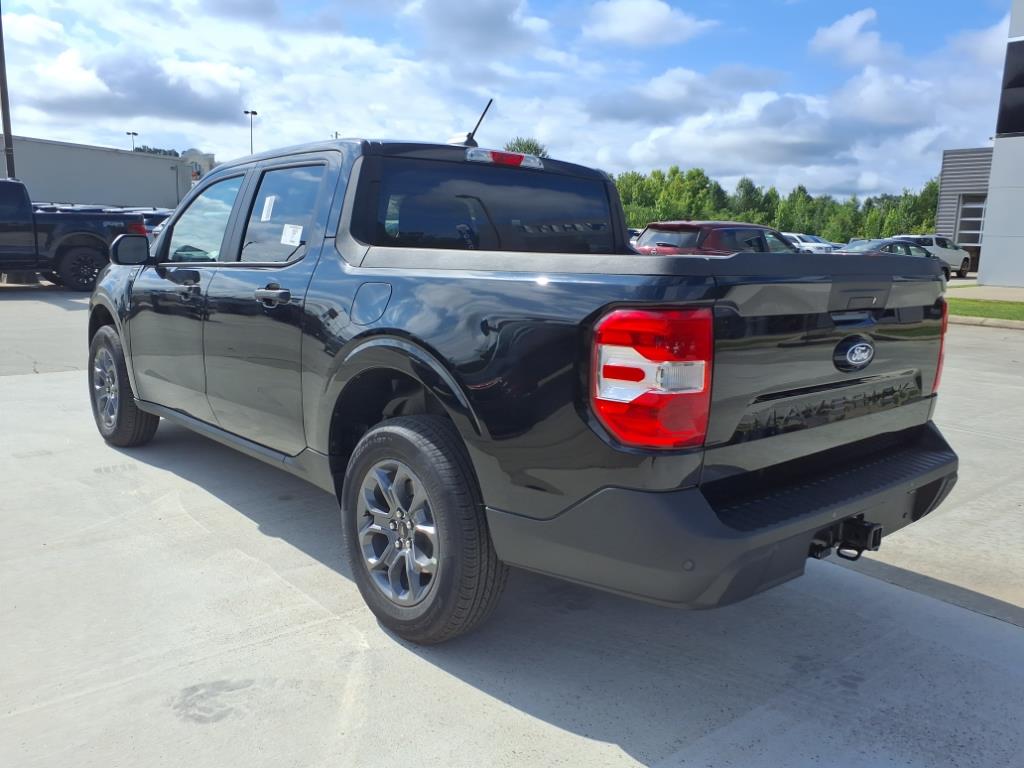 2025 Ford Maverick XLT photo 3