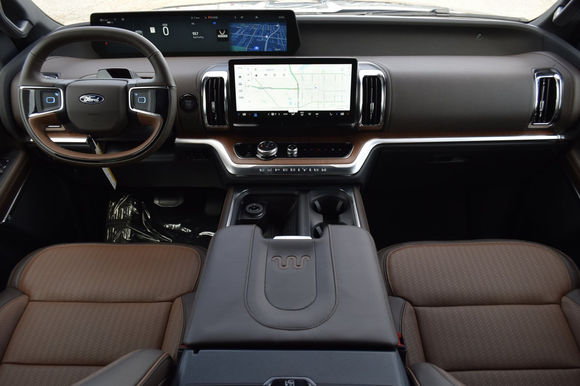 2025 Ford Expedition King Ranch photo 4