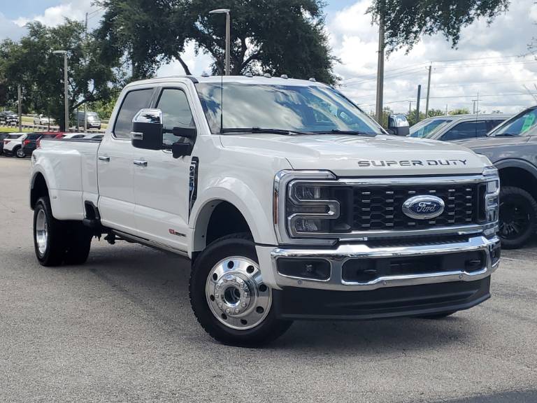 2025 Ford Super Duty F-450 DRW LARIAT