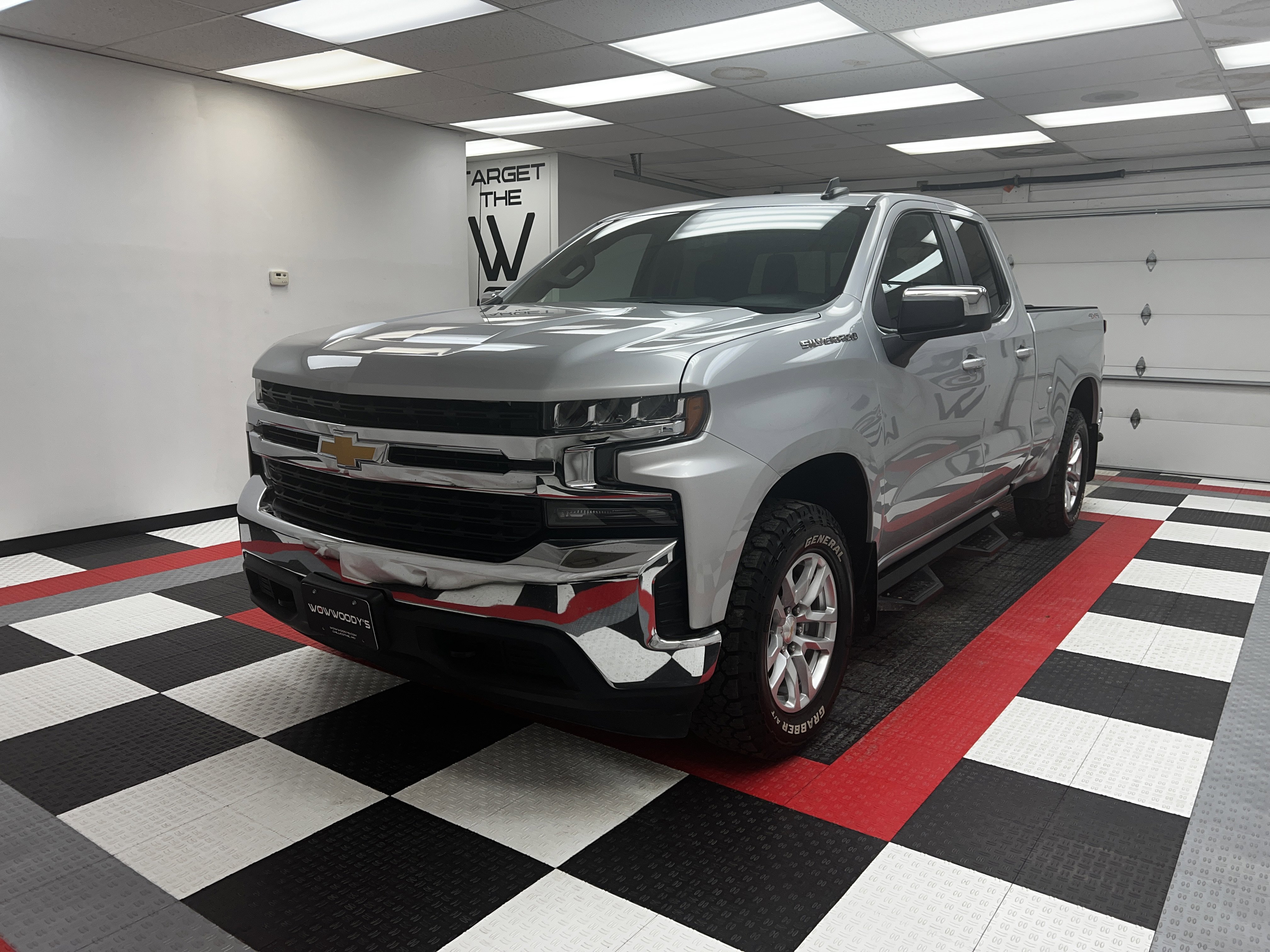 Used 2020 Chevrolet Silverado 1500 LT Extended Cab 4X4 5.3L Ecotec3 V8 Convenience Package II Bed Liner Assist Steps