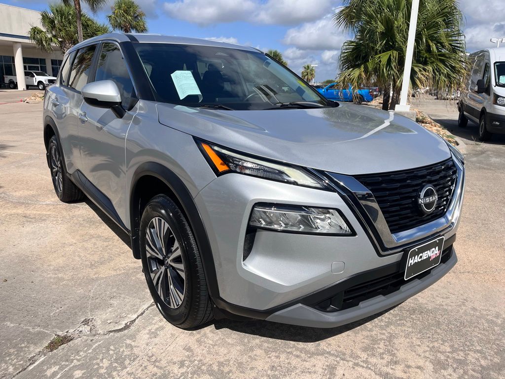 2023 Nissan Rogue SV photo 3