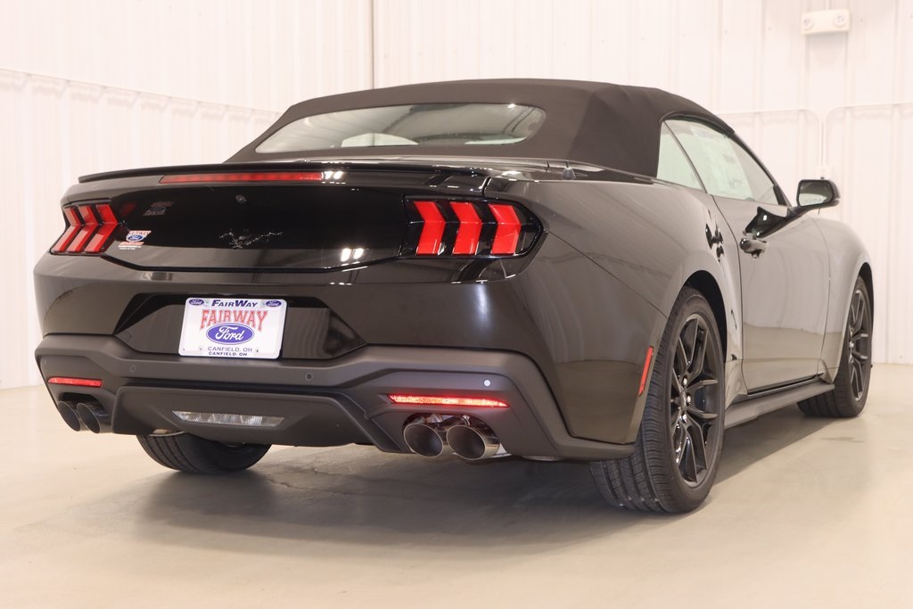2025 Ford Mustang EcoBoost Premium photo 8