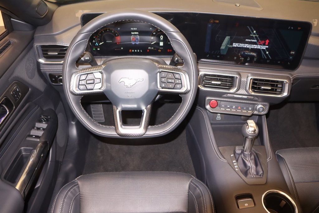2025 Ford Mustang EcoBoost Premium photo 17