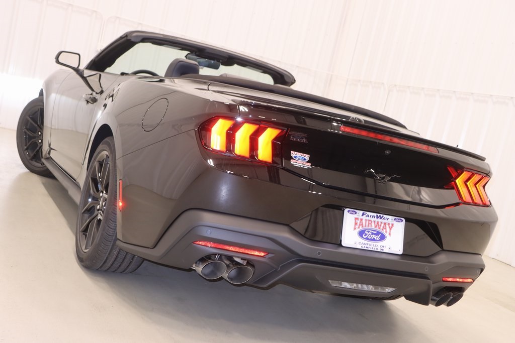 2025 Ford Mustang EcoBoost Premium photo 24