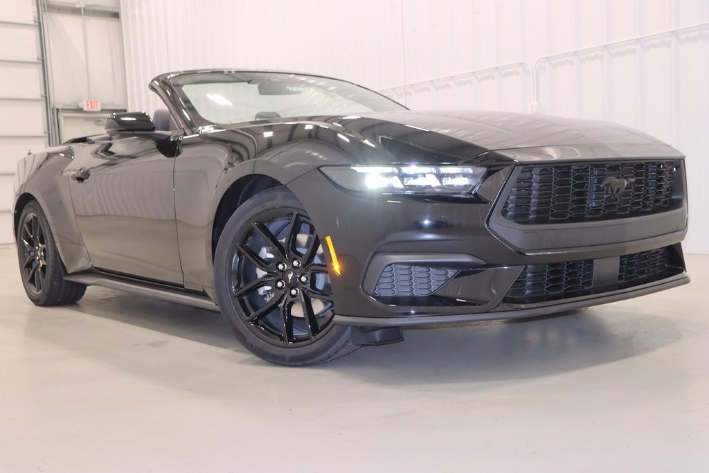2025 Ford Mustang EcoBoost Premium photo 25
