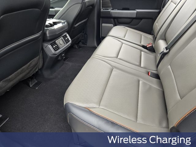 2025 Ford F-150 Lariat photo 17