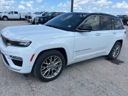 2022 Jeep Grand Cherokee Summit