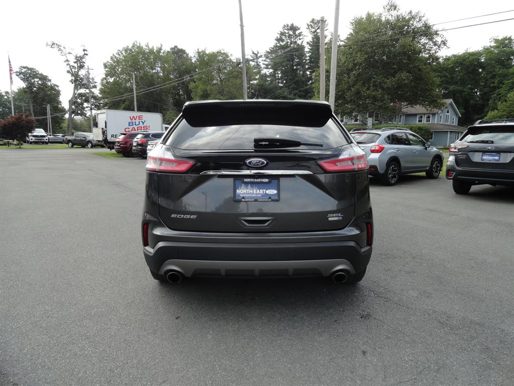 2020 Ford Edge SEL photo 6