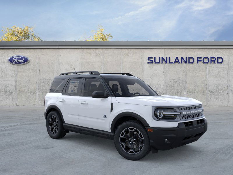 2025 Ford Bronco Sport Outer Banks photo 3