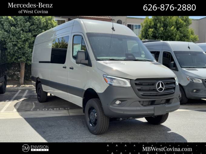 2025 Mercedes-Benz Sprinter Crew Van Crew 170 WB
