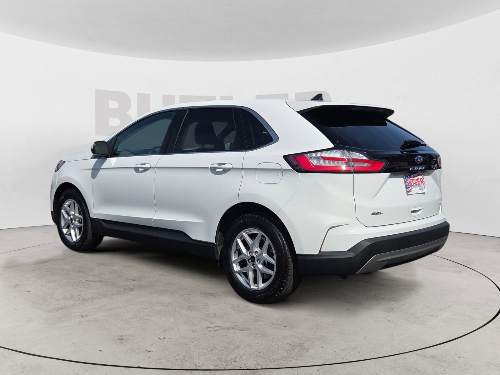 2024 Ford Edge SEL photo 3
