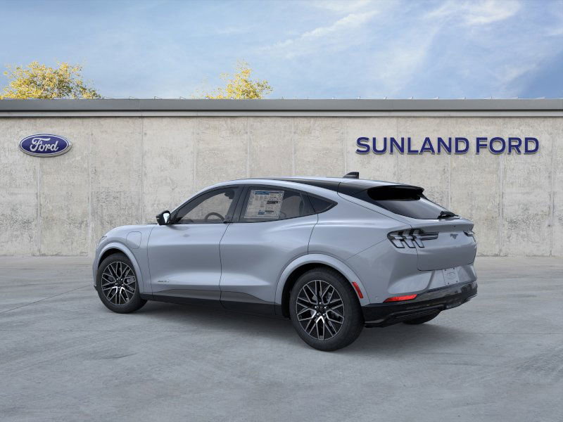 2025 Ford Mustang Mach-E Premium photo 3