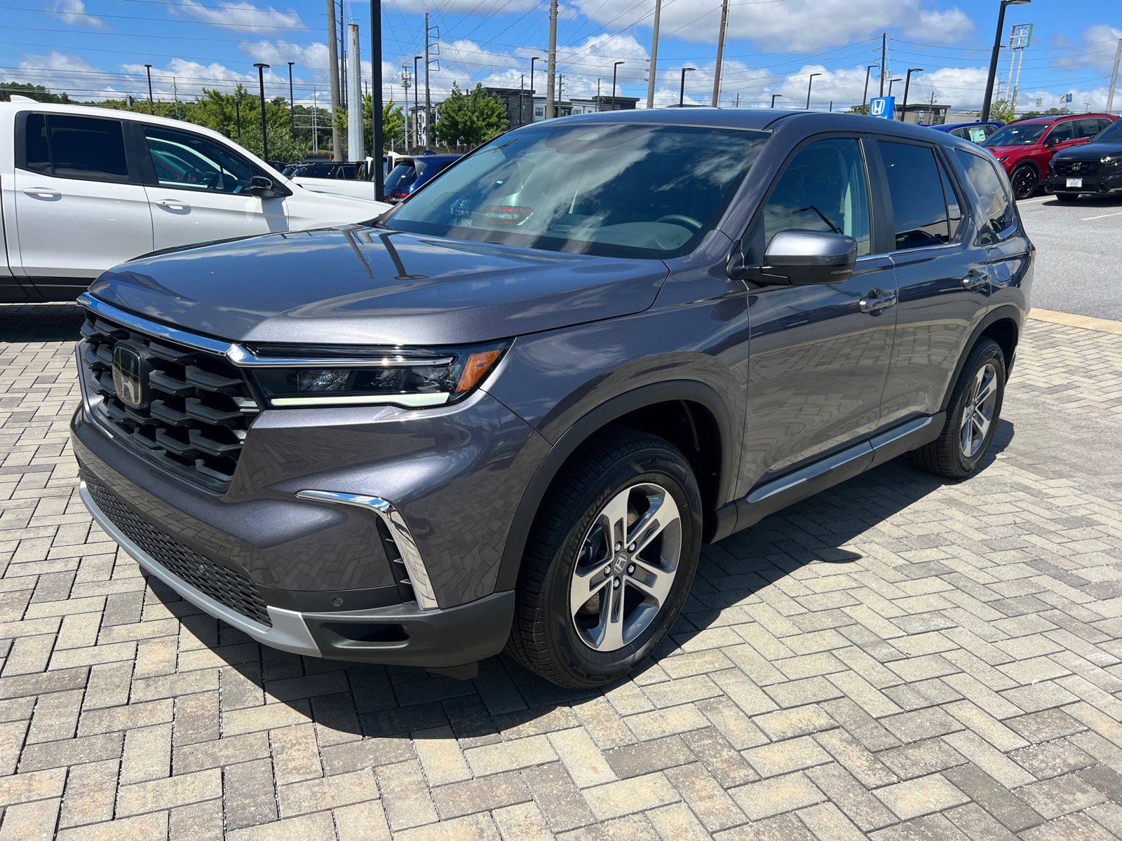 2025 Honda Pilot EX-L photo 3
