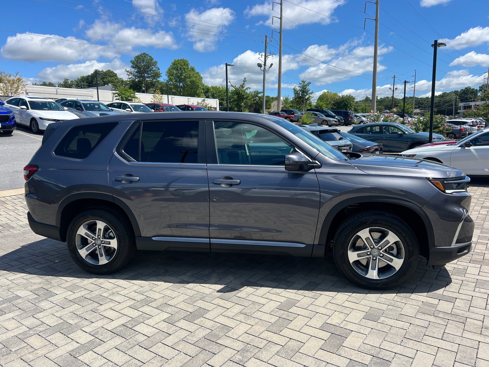 2025 Honda Pilot EX-L photo 8