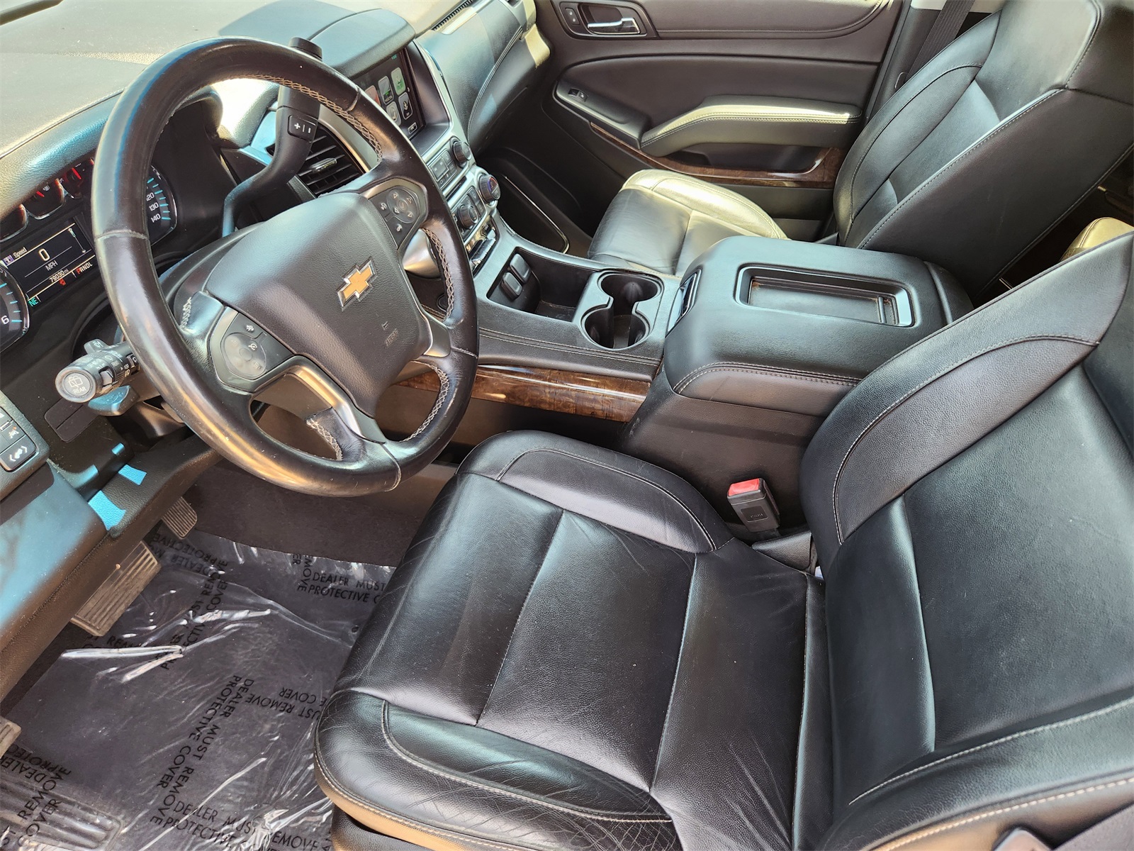 2019 Chevrolet Tahoe LT photo 2