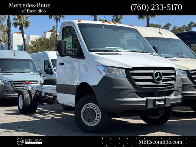 2023 Mercedes-Benz Sprinter 3500 Cab Chassis 170 WB