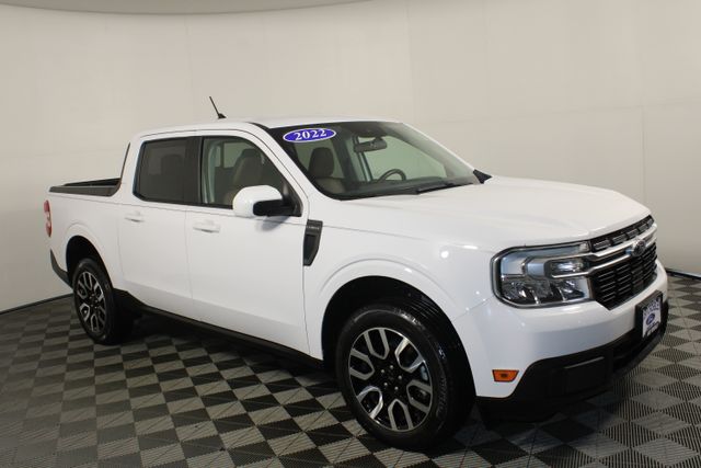 Used 2022 Ford Maverick Lariat with VIN 3FTTW8E92NRA24616 for sale in Kansas City