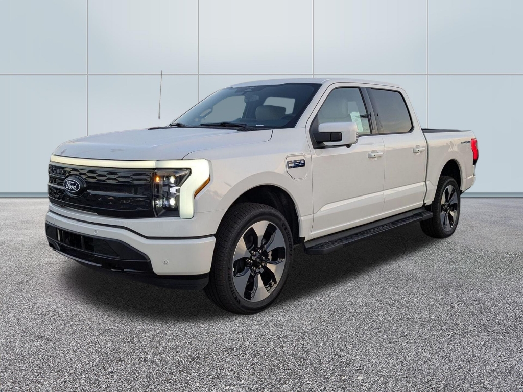 2025 Ford F-150 Lightning Platinum